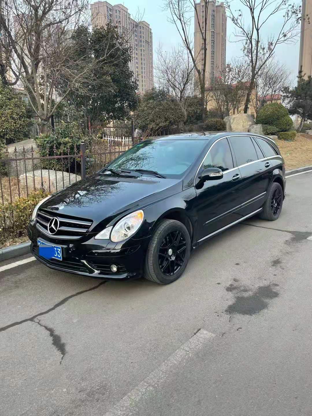 09年奔驰R300